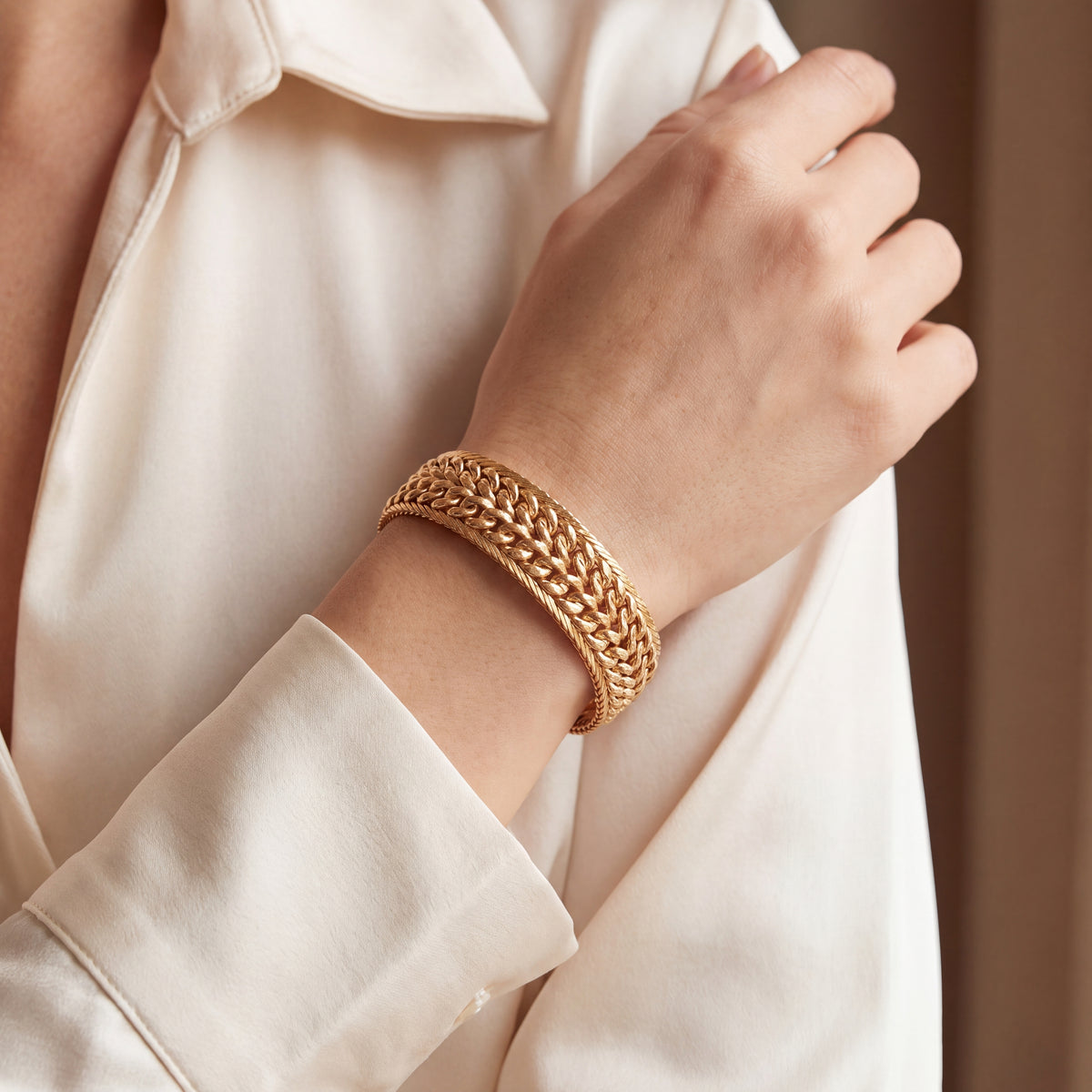 Vintage Woven Link Chain Bracelet in 9ct Yellow Gold