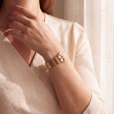 Vintage Wide Buckle Bracelet in 9ct Yellow Gold
