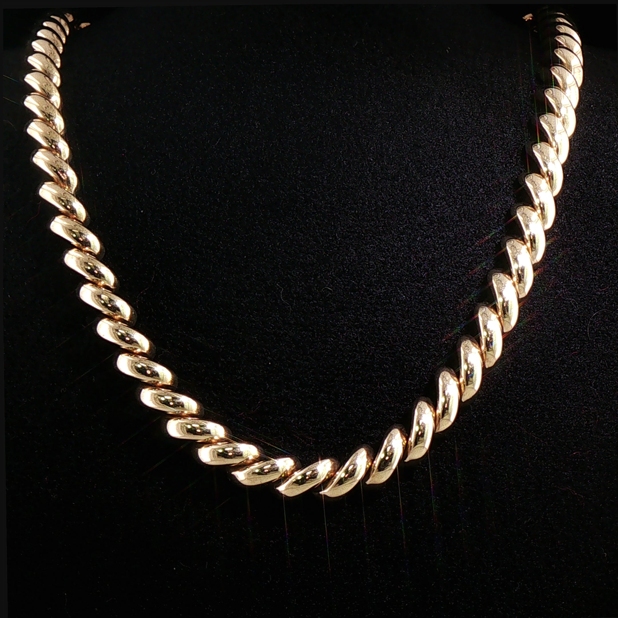 9ct Yellow Gold Vintage Twisted Link Chain Necklace