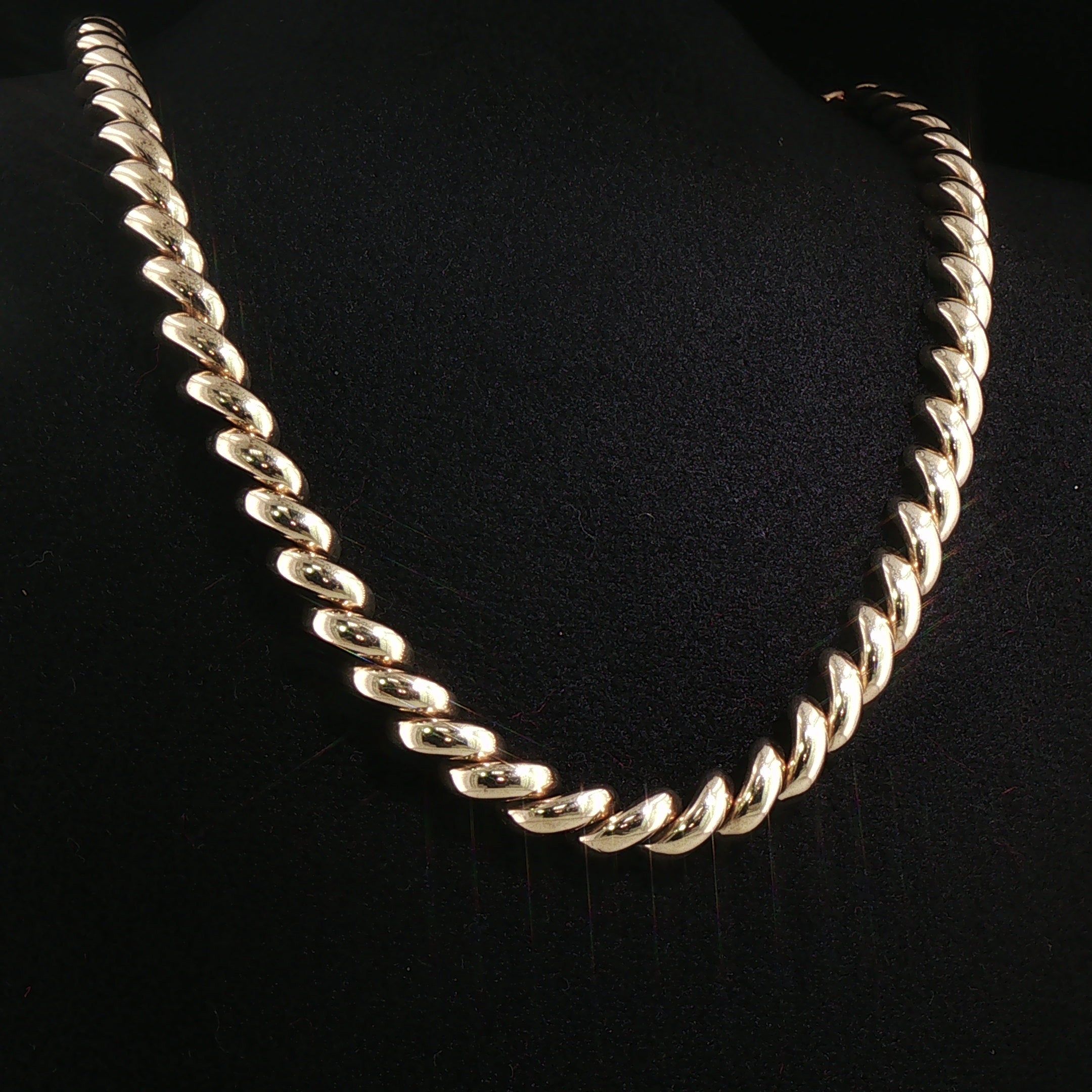 9ct Yellow Gold Vintage Twisted Link Chain Necklace