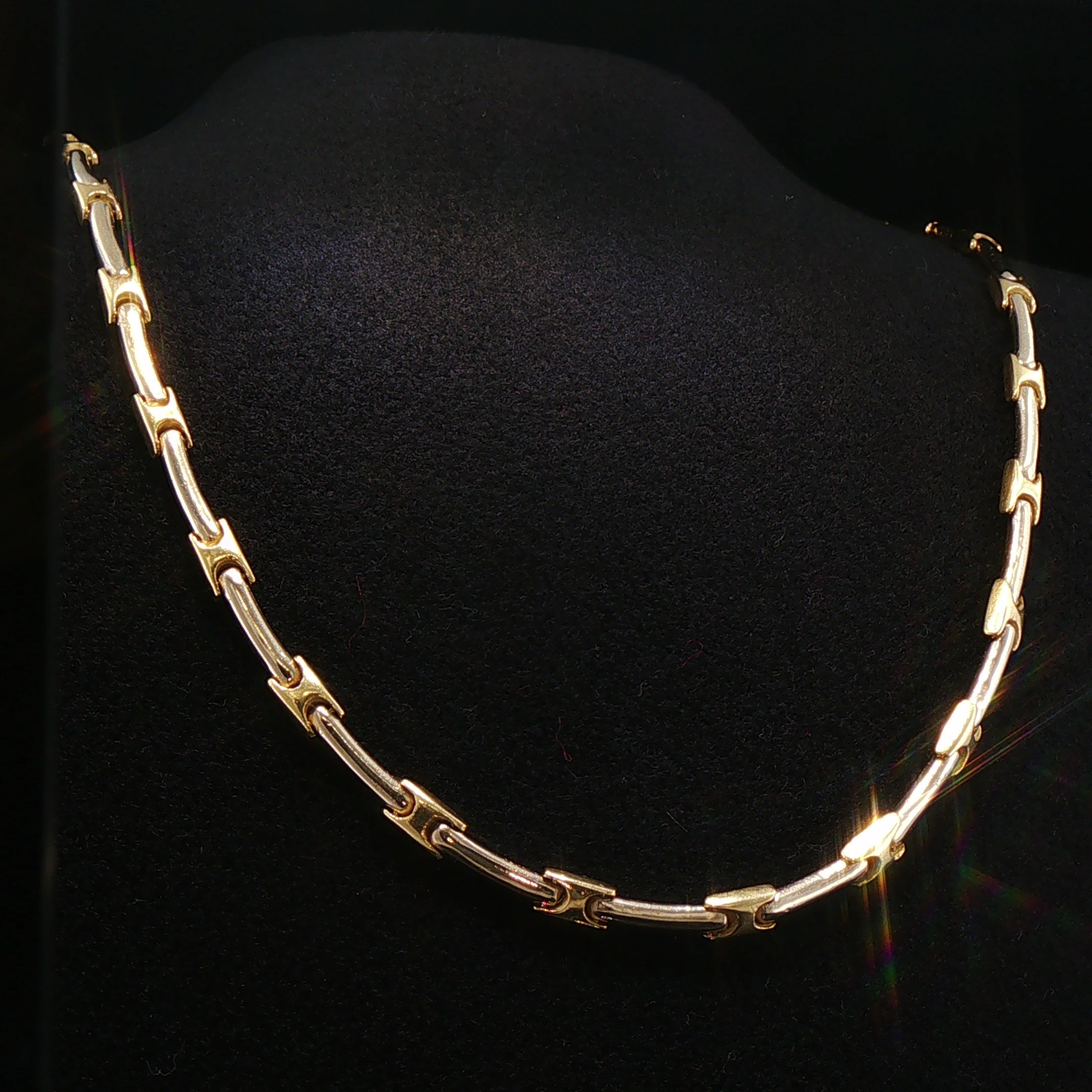 18ct Two-Tone Vintage Gold Bar and Link Chain Necklet