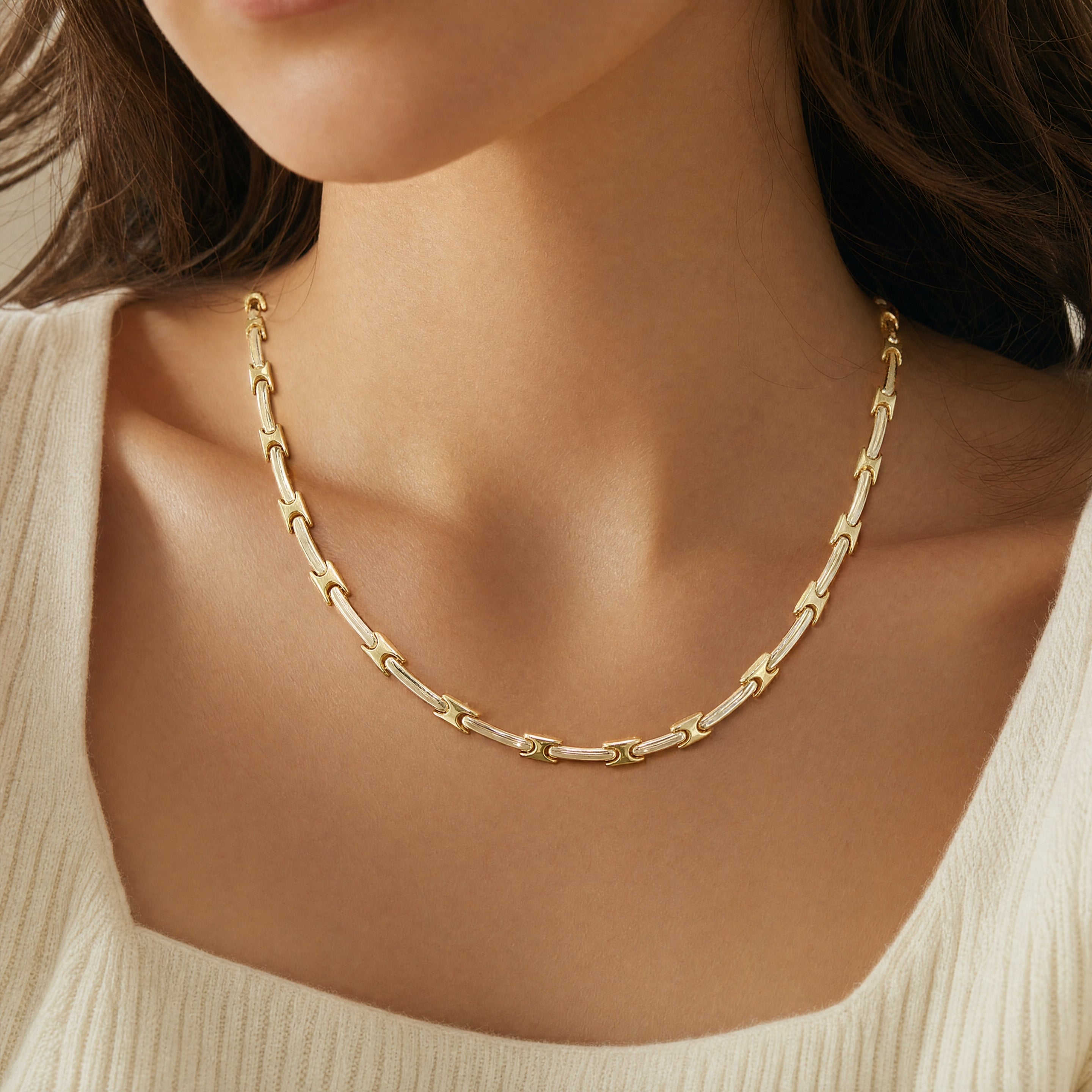 18ct Two-Tone Vintage Gold Bar and Link Chain Necklet
