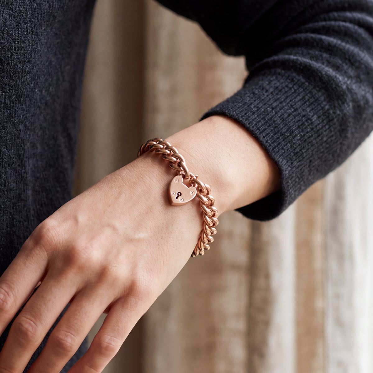 Vintage Rose Curb Bracelet with Heart Padlock in 9ct Rose Gold