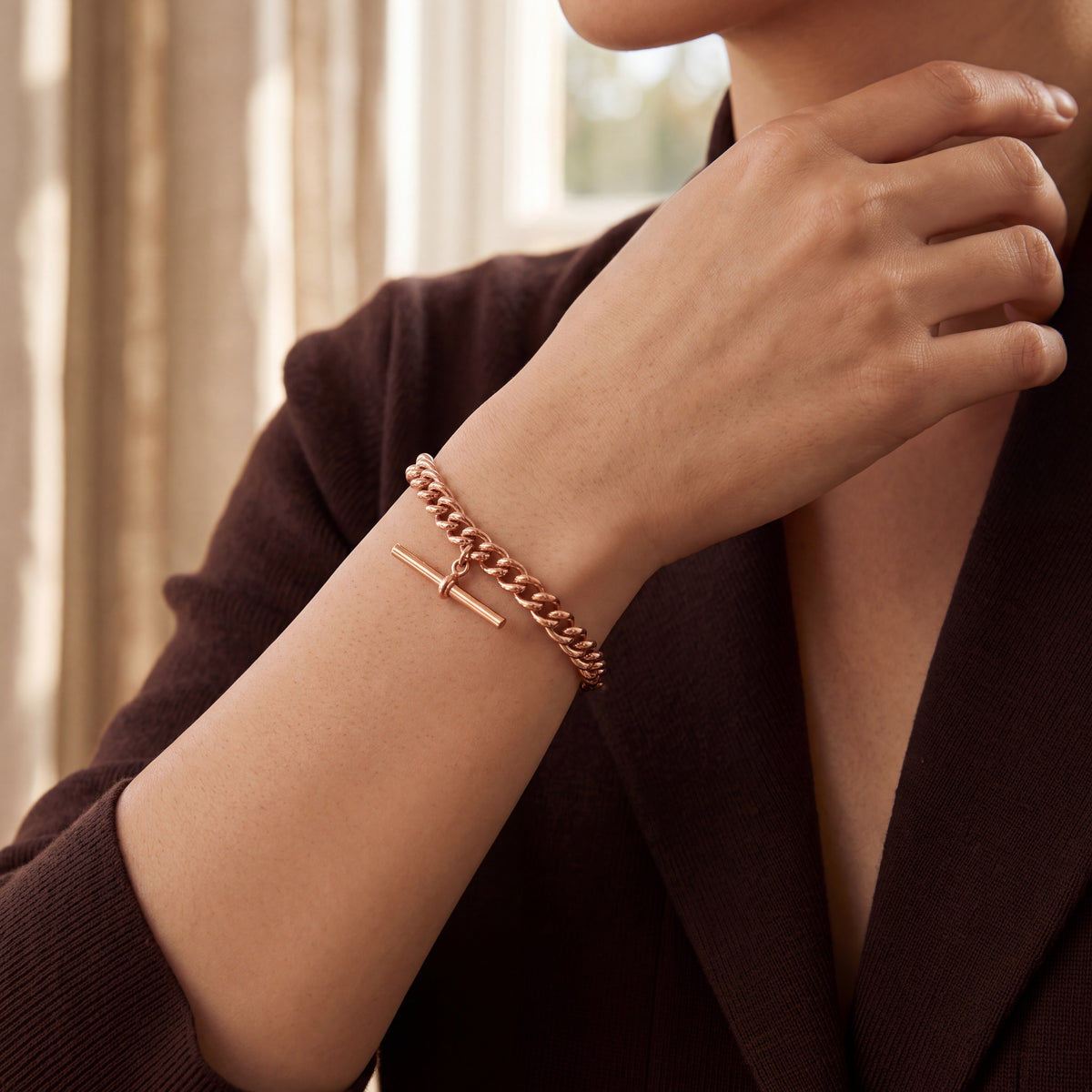 Vintage Curb Link T-Bar Bracelet in 9ct Rose Gold