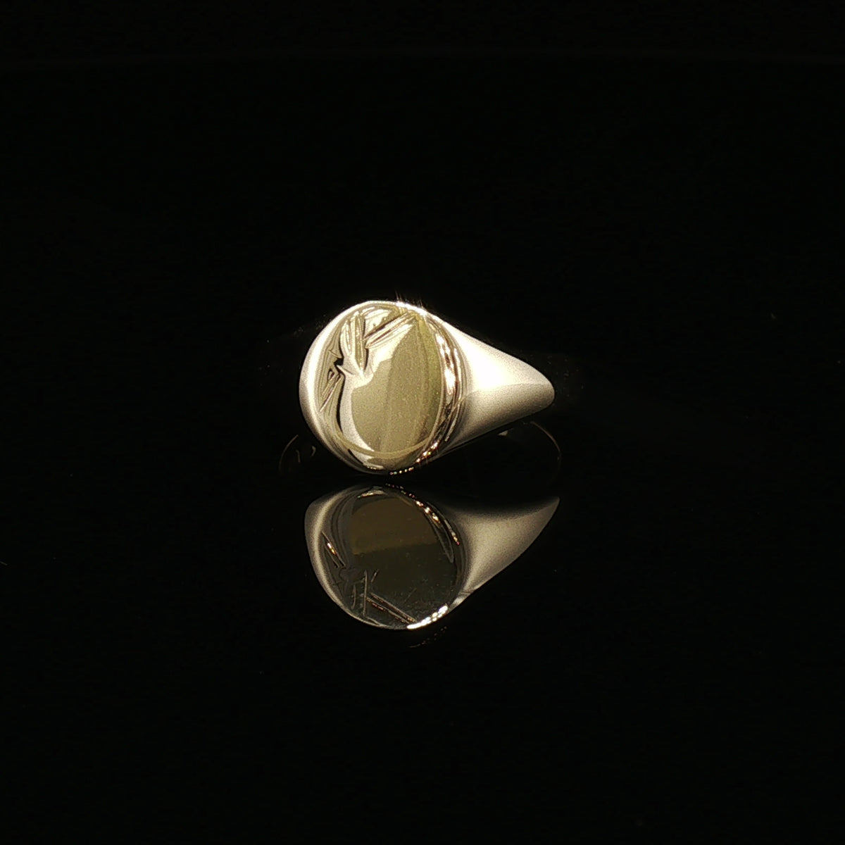 Engraved Vintage Oval Signet Ring in 9ct Yellow Gold