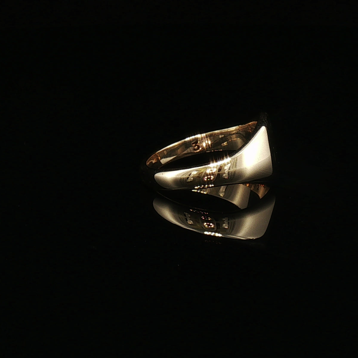 Engraved Vintage Oval Signet Ring in 9ct Yellow Gold