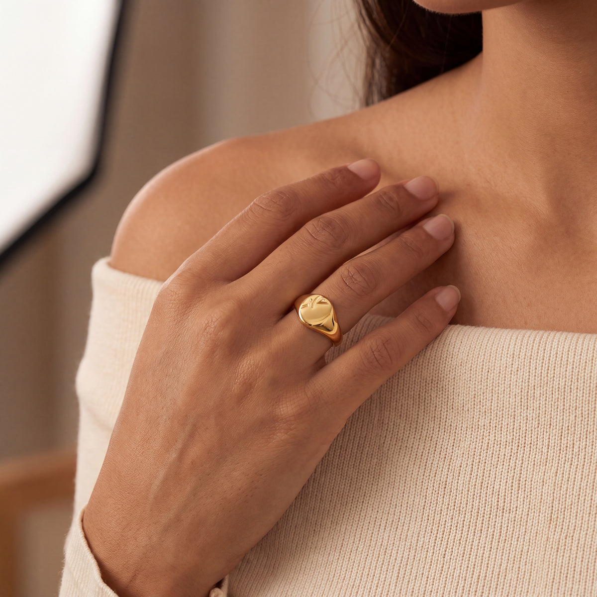 Engraved Vintage Oval Signet Ring in 9ct Yellow Gold