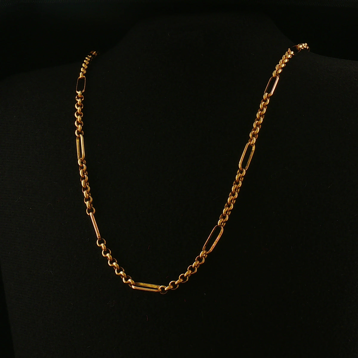 Vintage Oval Belcher Link Chain Necklace in 9ct Yellow Gold