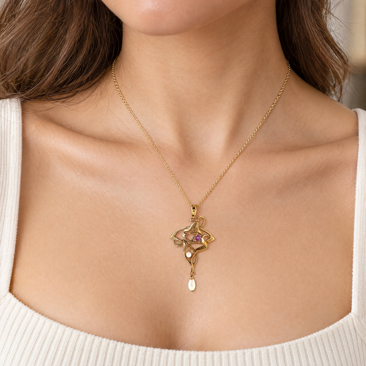 Art Deco Style Amethyst and Pearl Pendant on chain in 9ct Yellow Gold