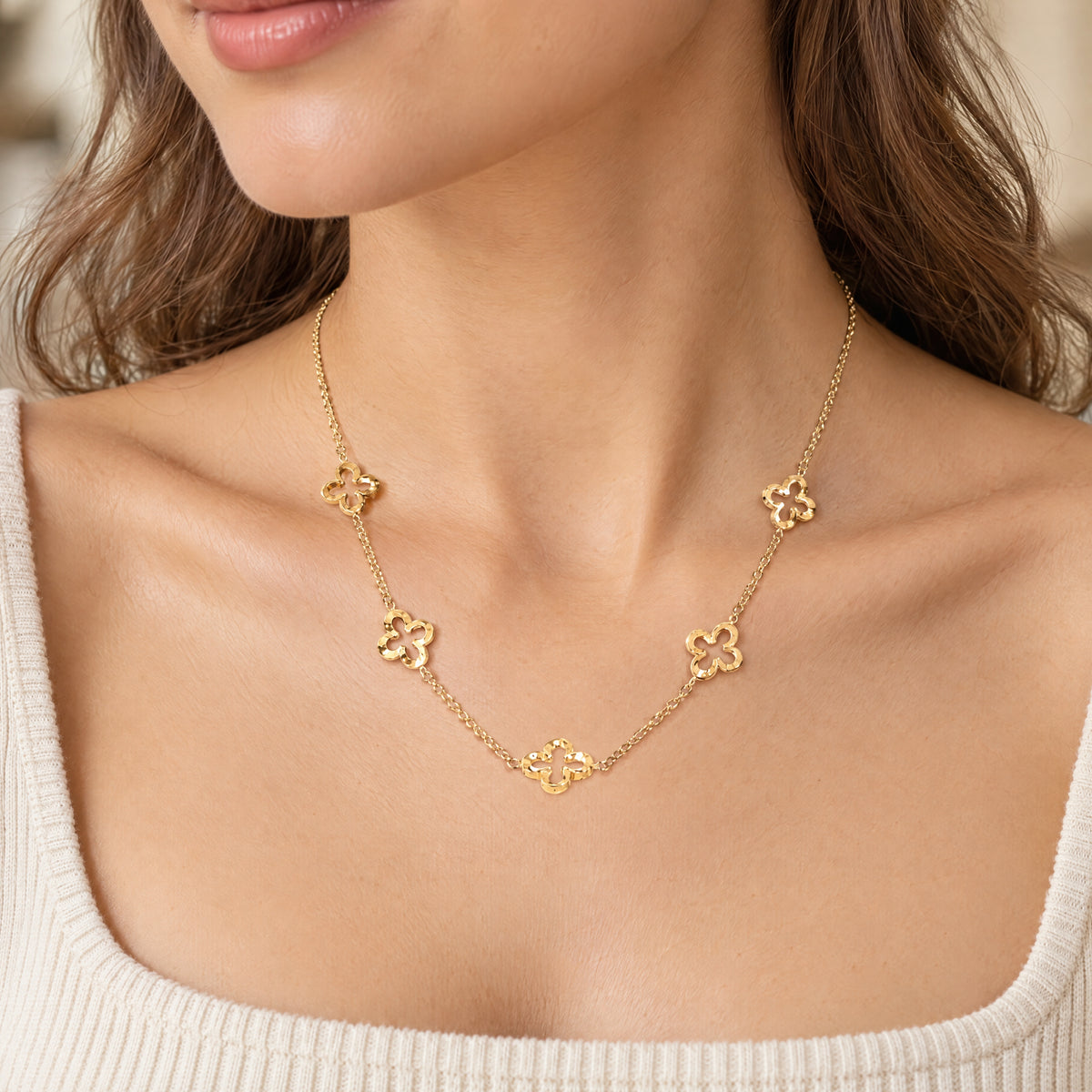 Five Clover Necklet in 8ct Yellow Gold