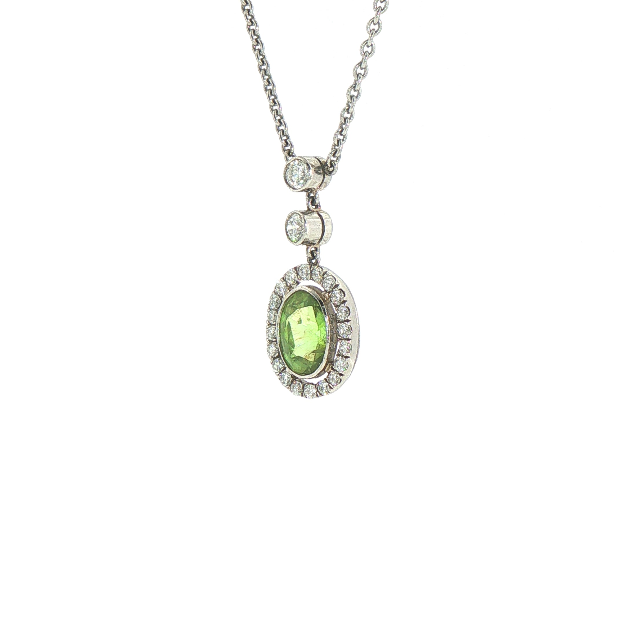 18ct White Gold Vintage Natural Demontoid Garnet & Diamond Necklace