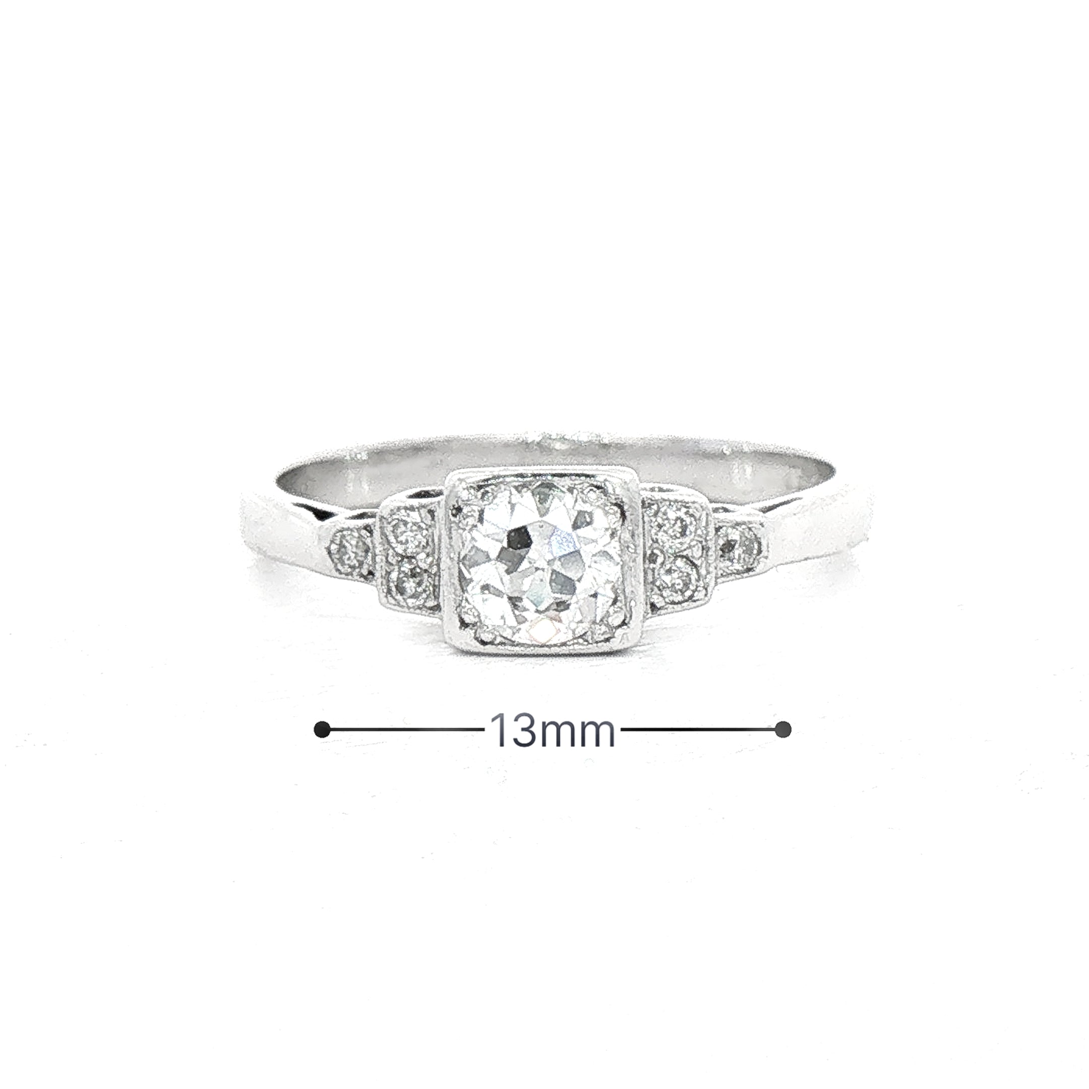 0.91ct Solitaire Box Set Natural Diamond & Diamond Sholders Ring set in Platinum