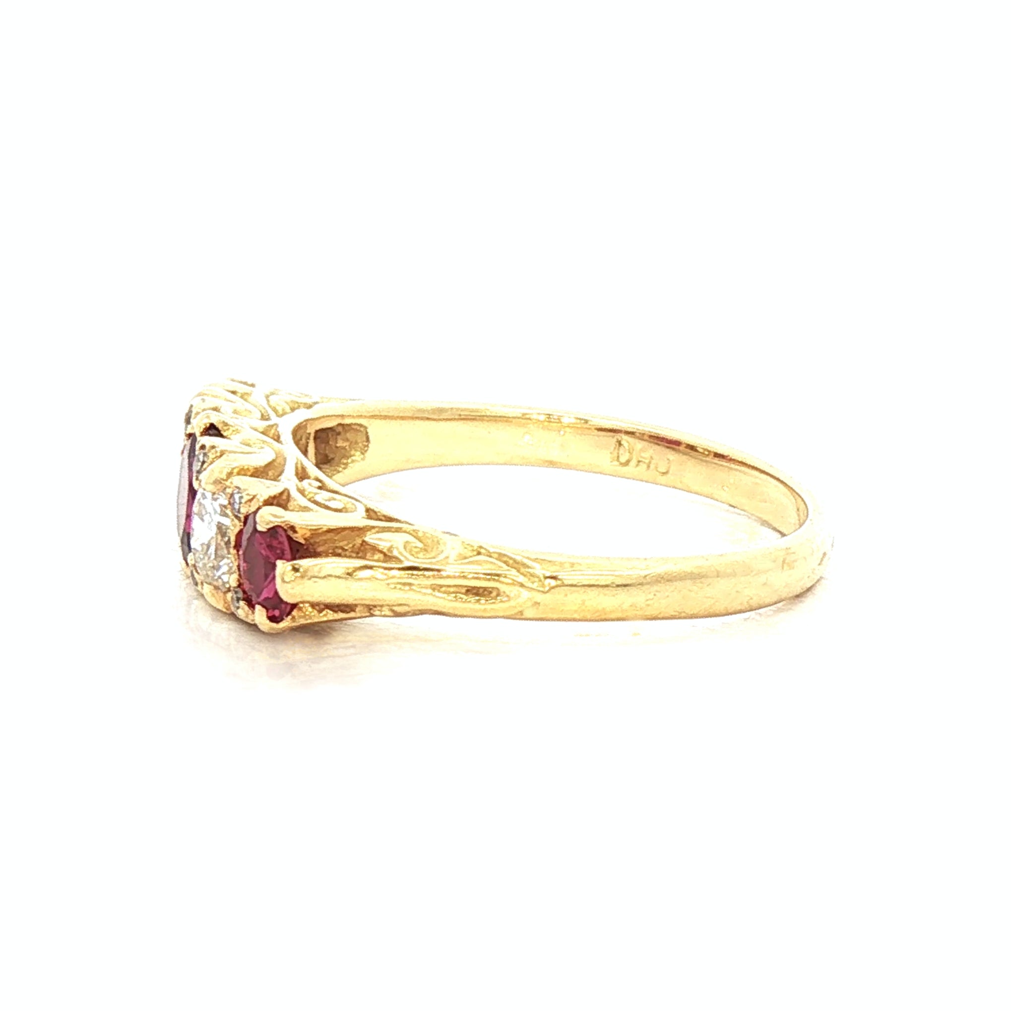 Vintage Ruby & Natural Diamond 5 Stone Carved Ring in 18ct Yellow Gold