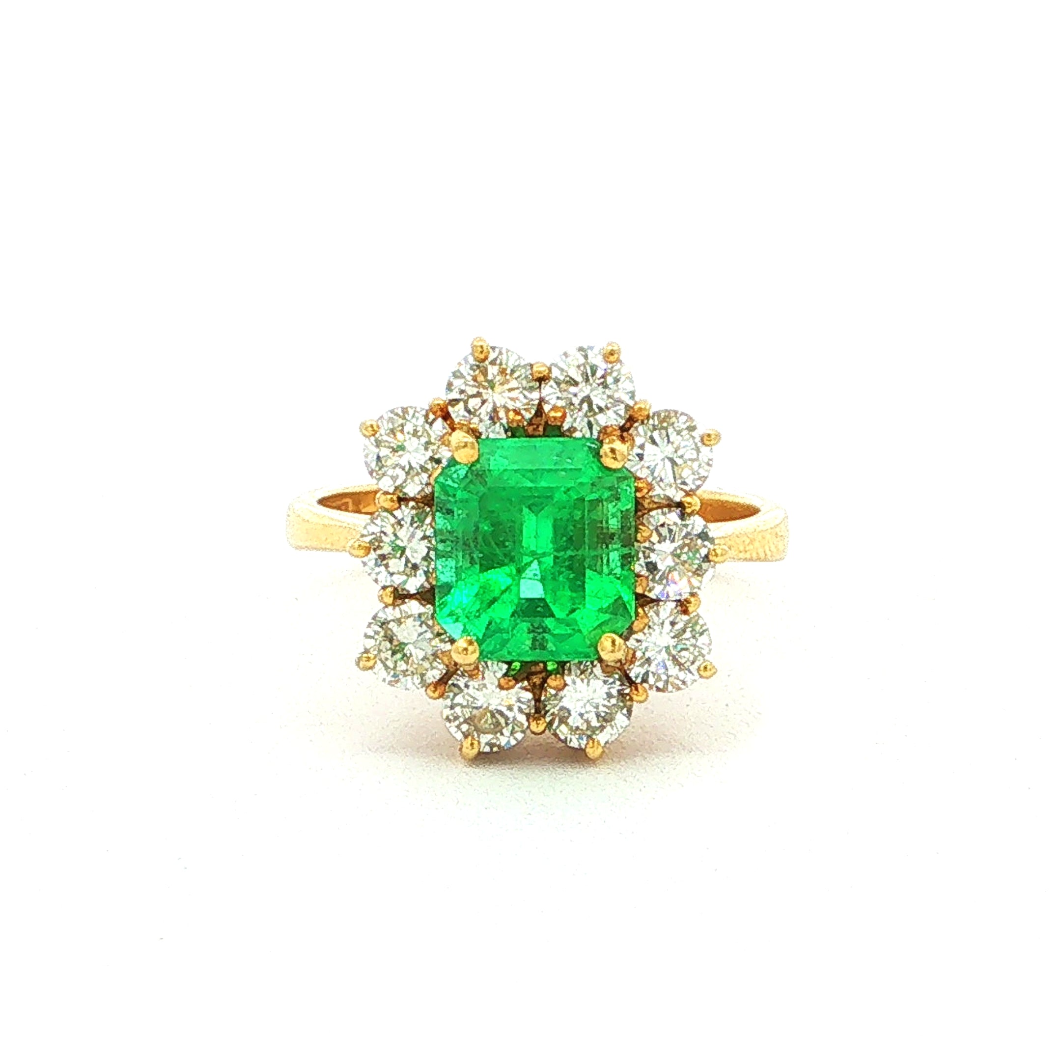2.30ct Emerald & 1.50ct Natural Diamond Cluster Ring in 18ct Yellow Gold