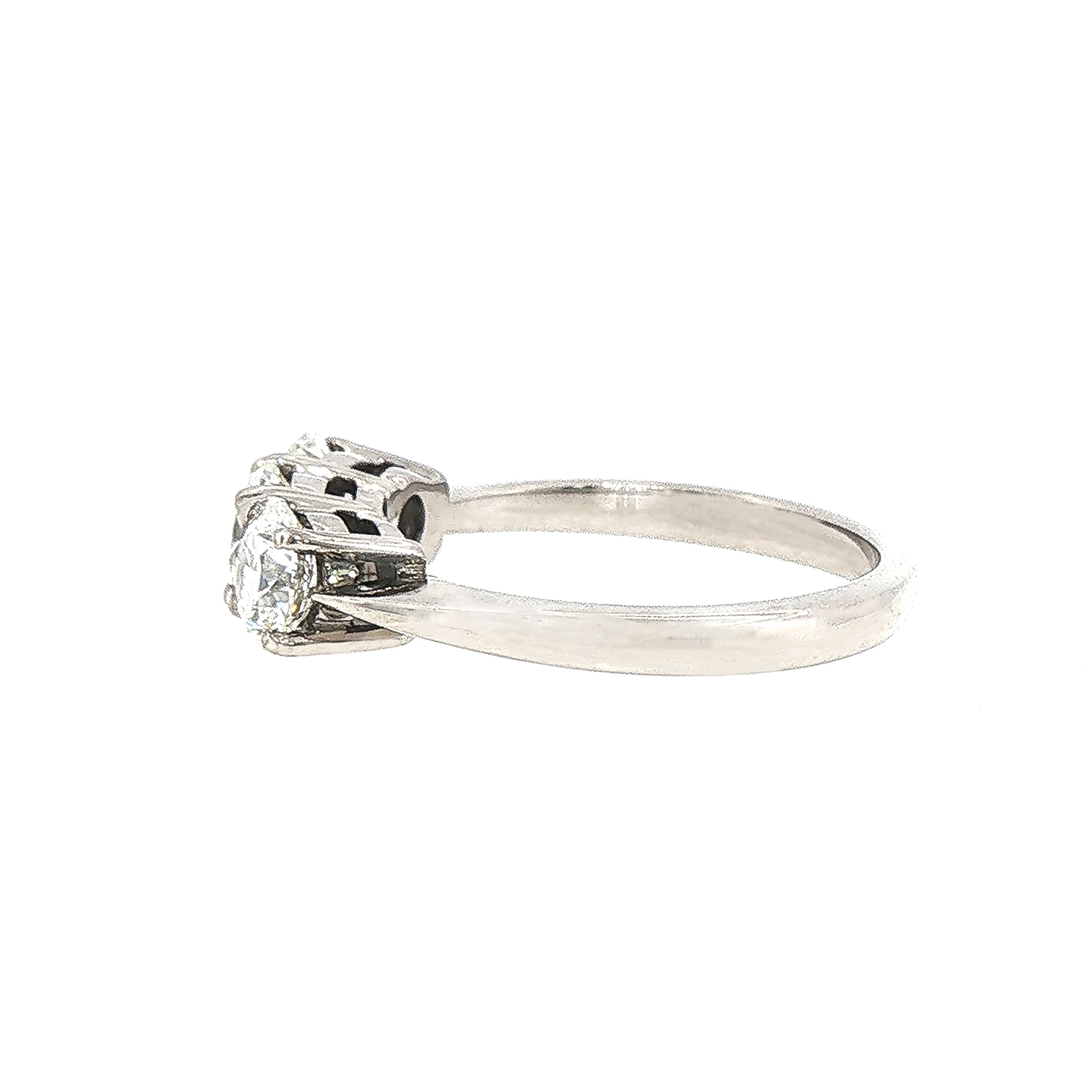 1.65ct G VS 3 Stone Natural Diamond Ring Set in Platinum