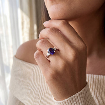 2.60ct Oval Tanzanite & 0.45ct Natural Diamond Round Cut Sides in 18ct White Gold