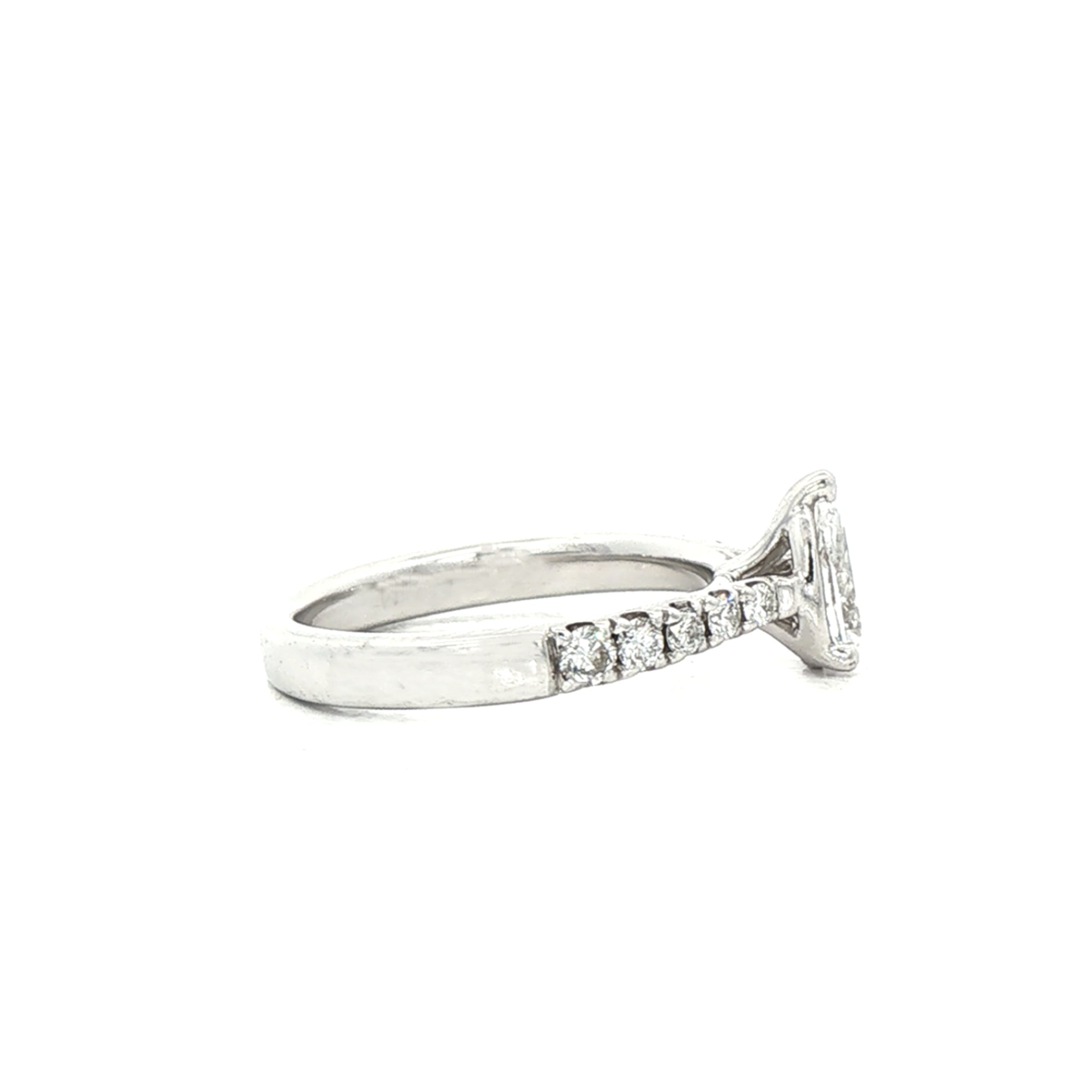 0.41ct Dvs1 Natural Diamond Pear Solitaire With Diamond Shoulders Set In Platinum