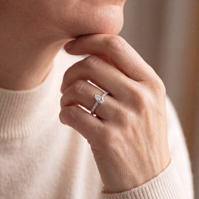 0.41ct Dvs1 Natural Diamond Pear Solitaire With Diamond Shoulders Set In Platinum