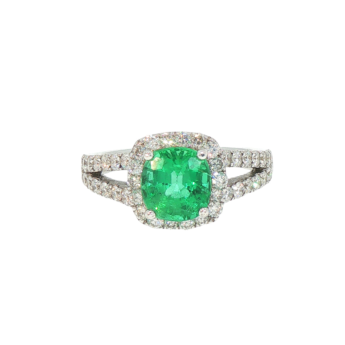 Vintage Natural Emerald and Diamond Cluster Ring with Diamond Sholder set in 18ct White Gold