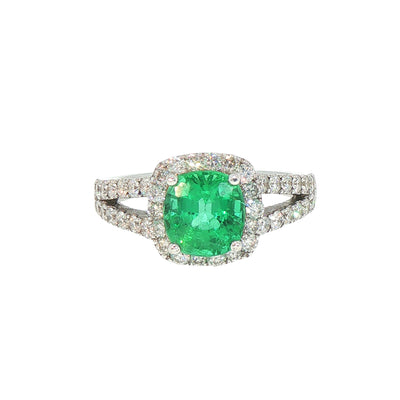 Vintage Natural Emerald and Diamond Cluster Ring with Diamond Sholder set in 18ct White Gold