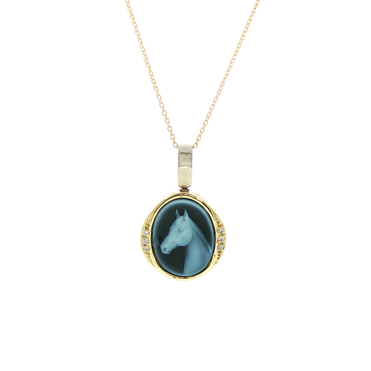 Vintage Oval Horse Blue 0.06ct Agate Cameo Pendant in 14ct Yellow Gold