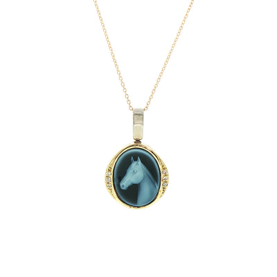 Vintage Oval Horse Blue 0.06ct Agate Cameo Pendant in 14ct Yellow Gold