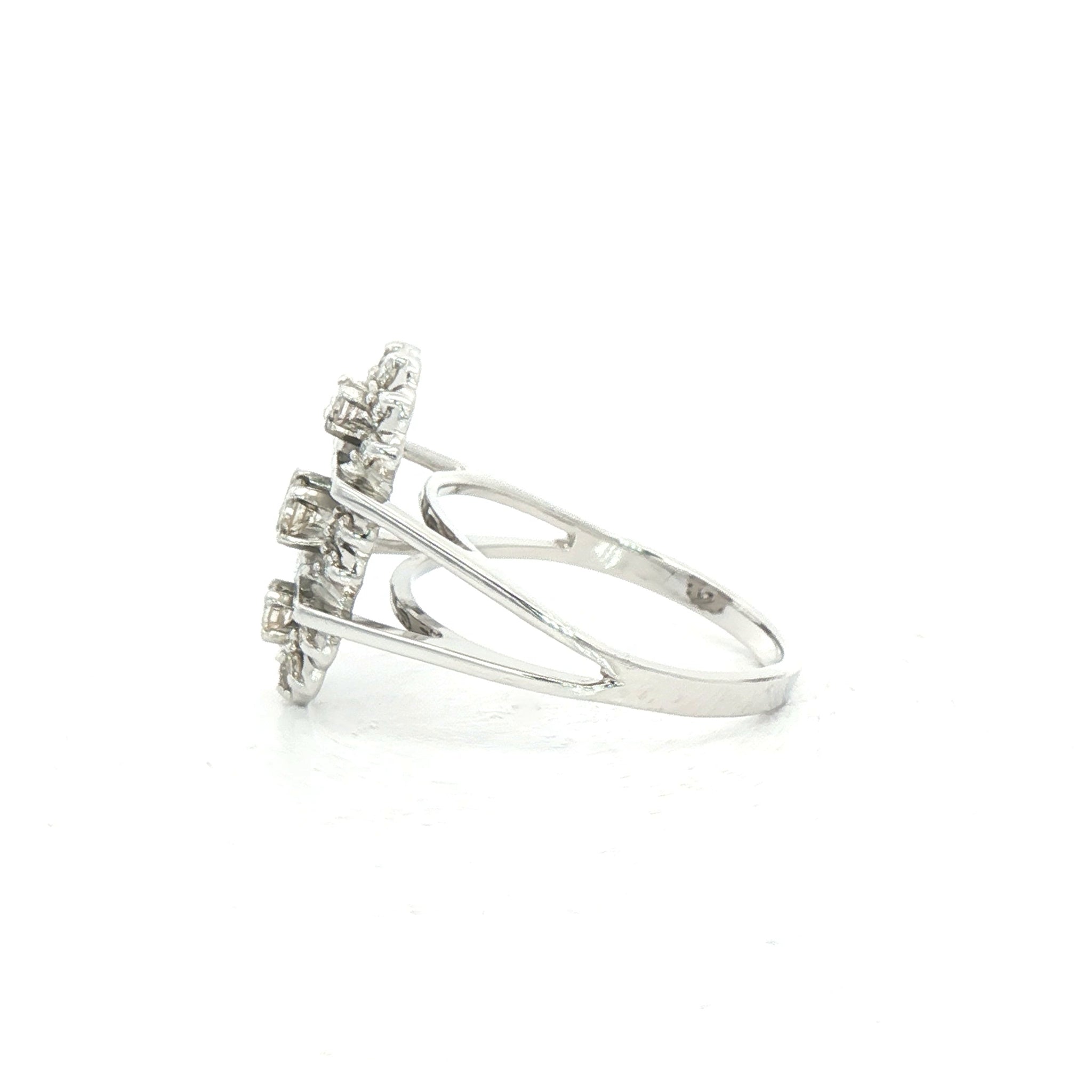 0.45ct Natural Diamond Oval Shape Antique Style Cocktail Ring Set in 18ct White Gold