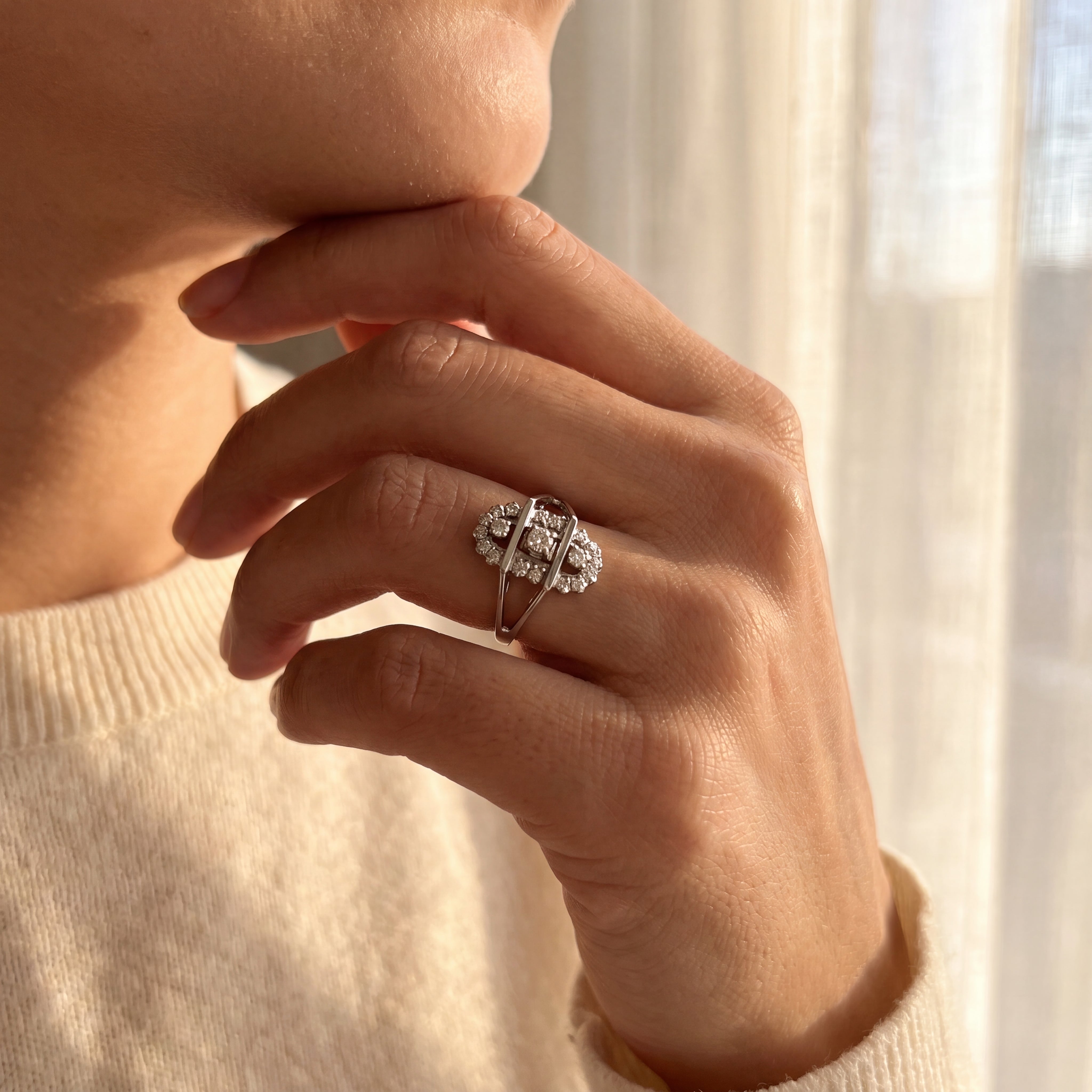 0.45ct Natural Diamond Oval Shape Antique Style Cocktail Ring Set in 18ct White Gold