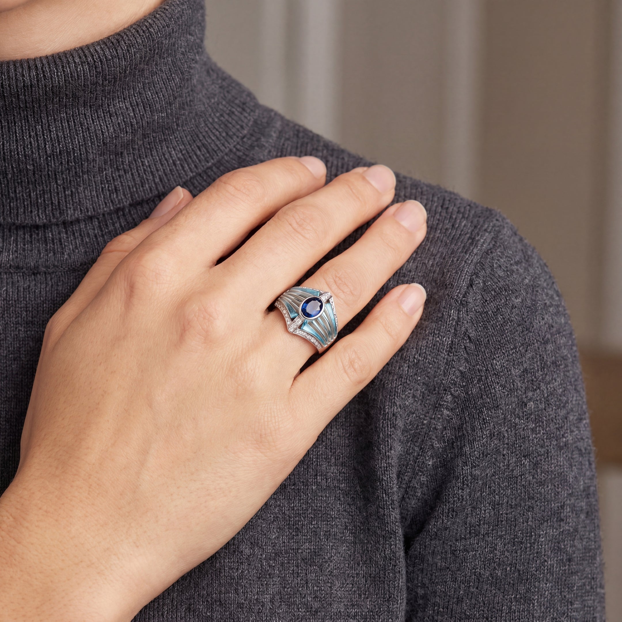 18ct Yellow Gold Vintage Deep Blue Sapphire and Aquamarine Dress Ring with Natural Diamonds