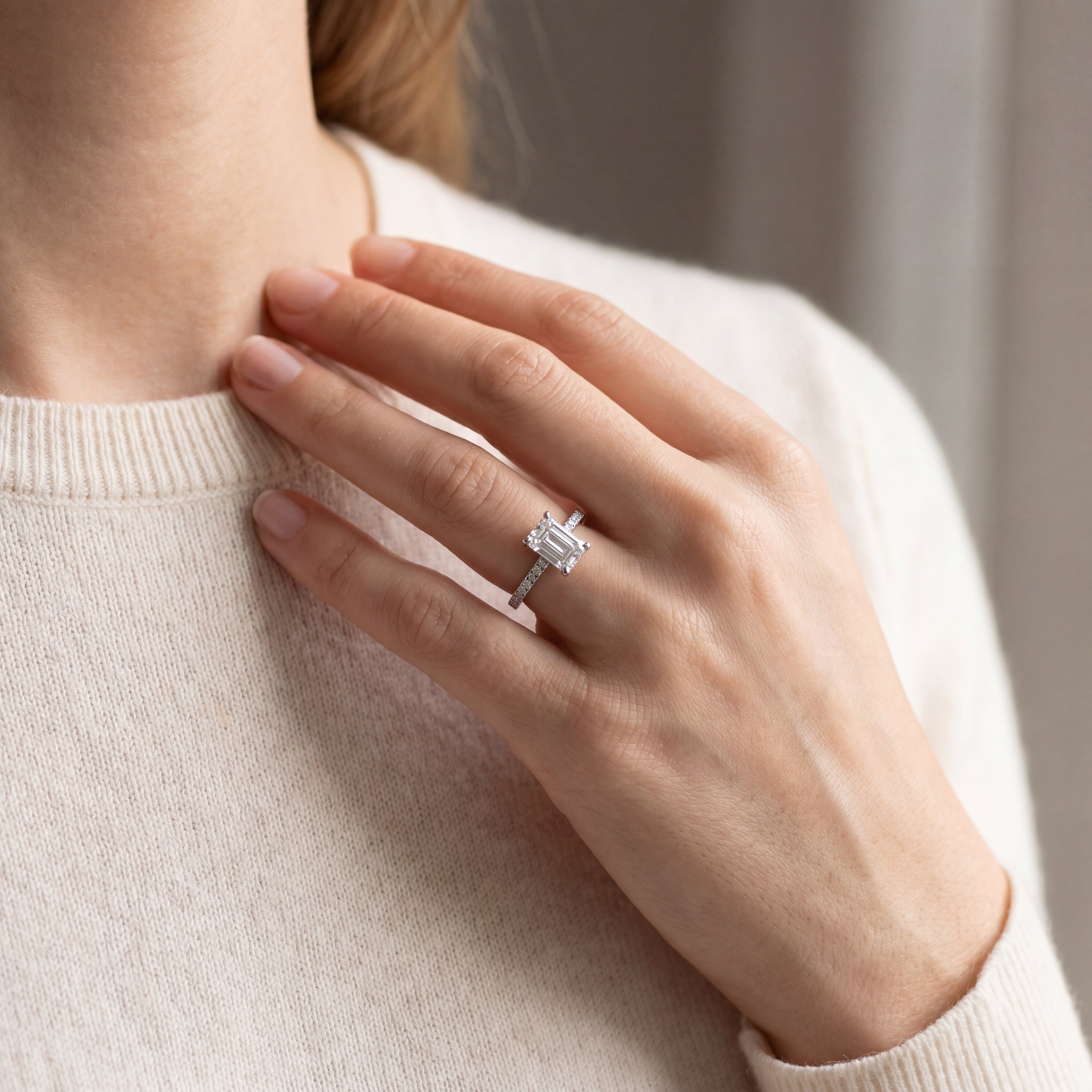 Multi-Stone Vintage Natural Diamond Dress Ring in 18ct White Gold.