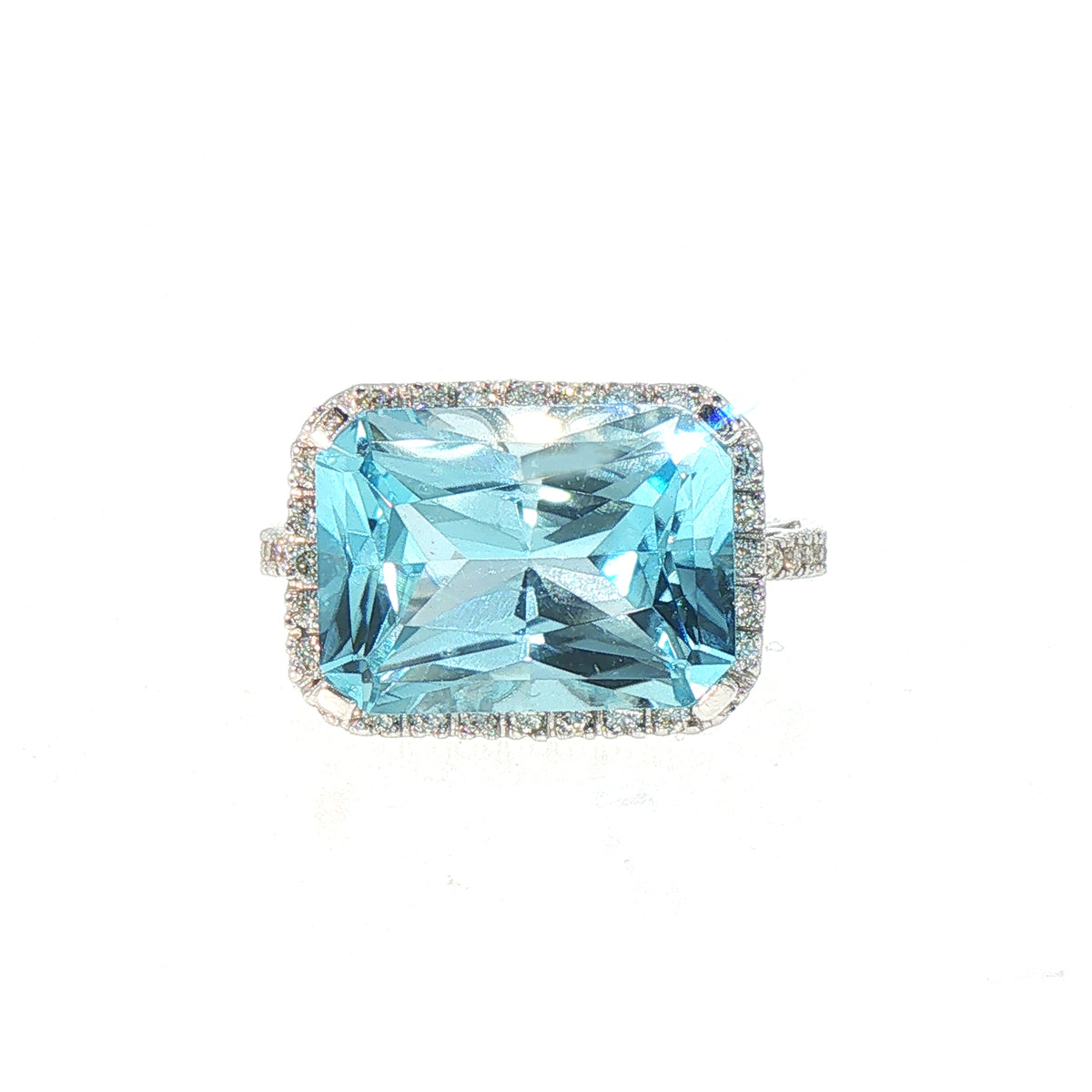 Vintage Radiant Aquamarine and Natural Diamond Cocktail Ring in 14ct White Gold