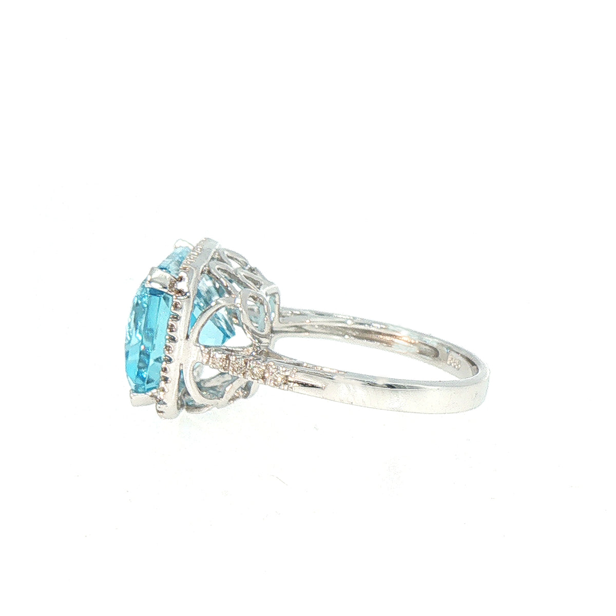 Vintage Radiant Aquamarine and Natural Diamond Cocktail Ring in 14ct White Gold
