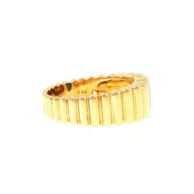Vintage Oval Sapphire Ridged Solitaire Ring in 18ct Yellow Gold