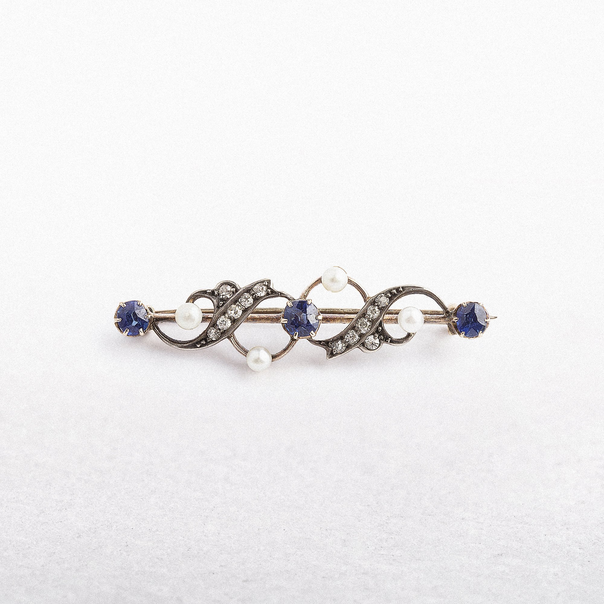 Antique 15ct White & Rose Gold Natural Sapphire & Diamond Pearl Brooch