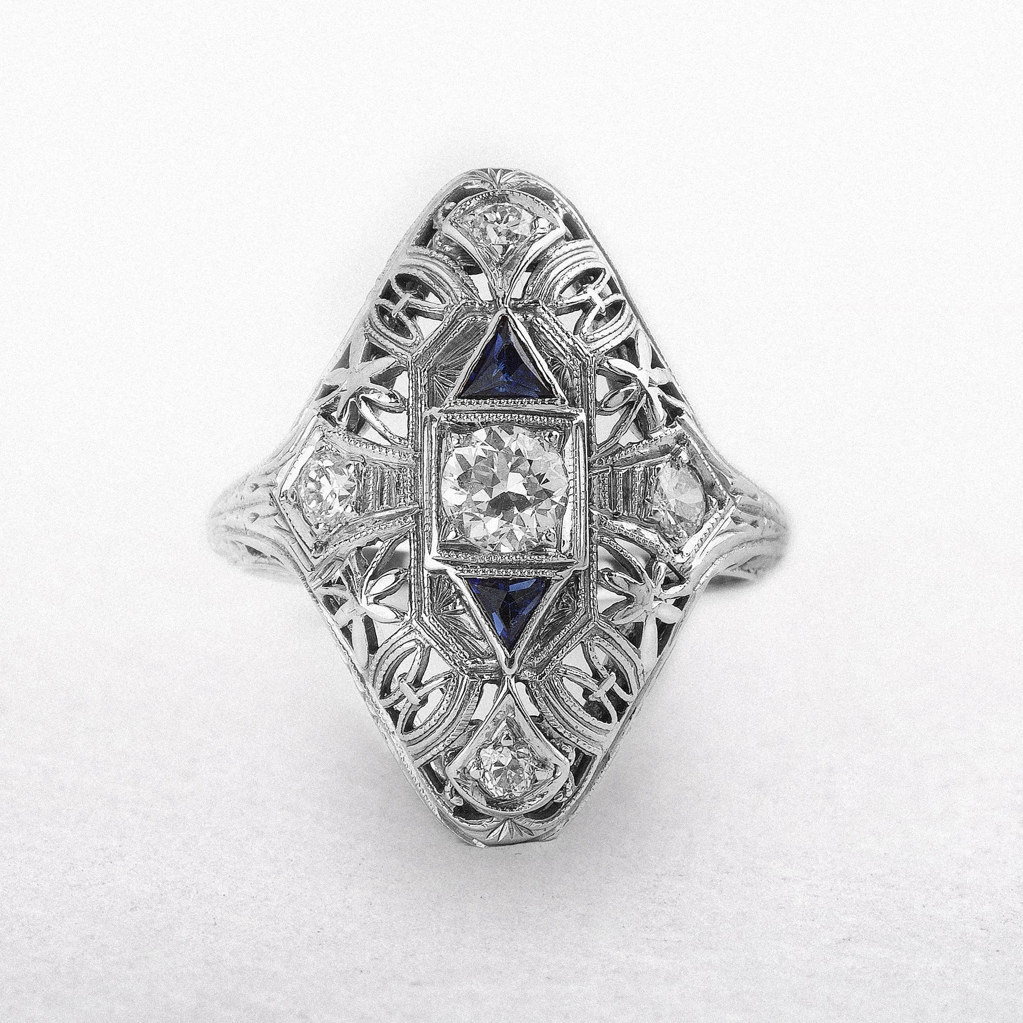 Art Deco Sapphire & Diamond Ring
