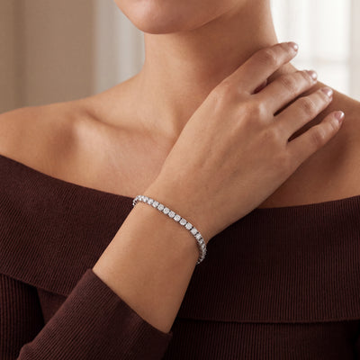 8ct F Si1 Natural Diamond Line Bracelet in 18ct White Gold