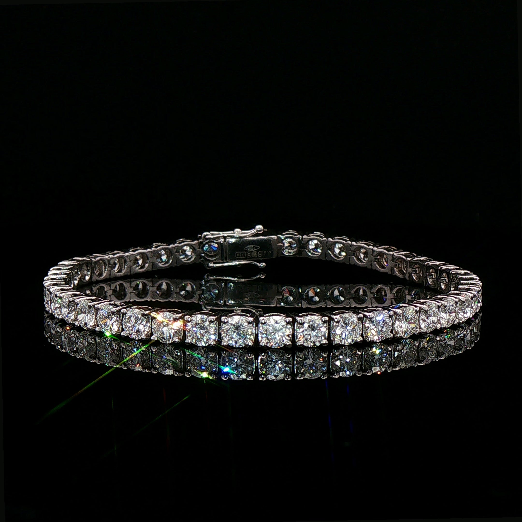 8ct F Si1 Natural Diamond Line Bracelet in 18ct White Gold