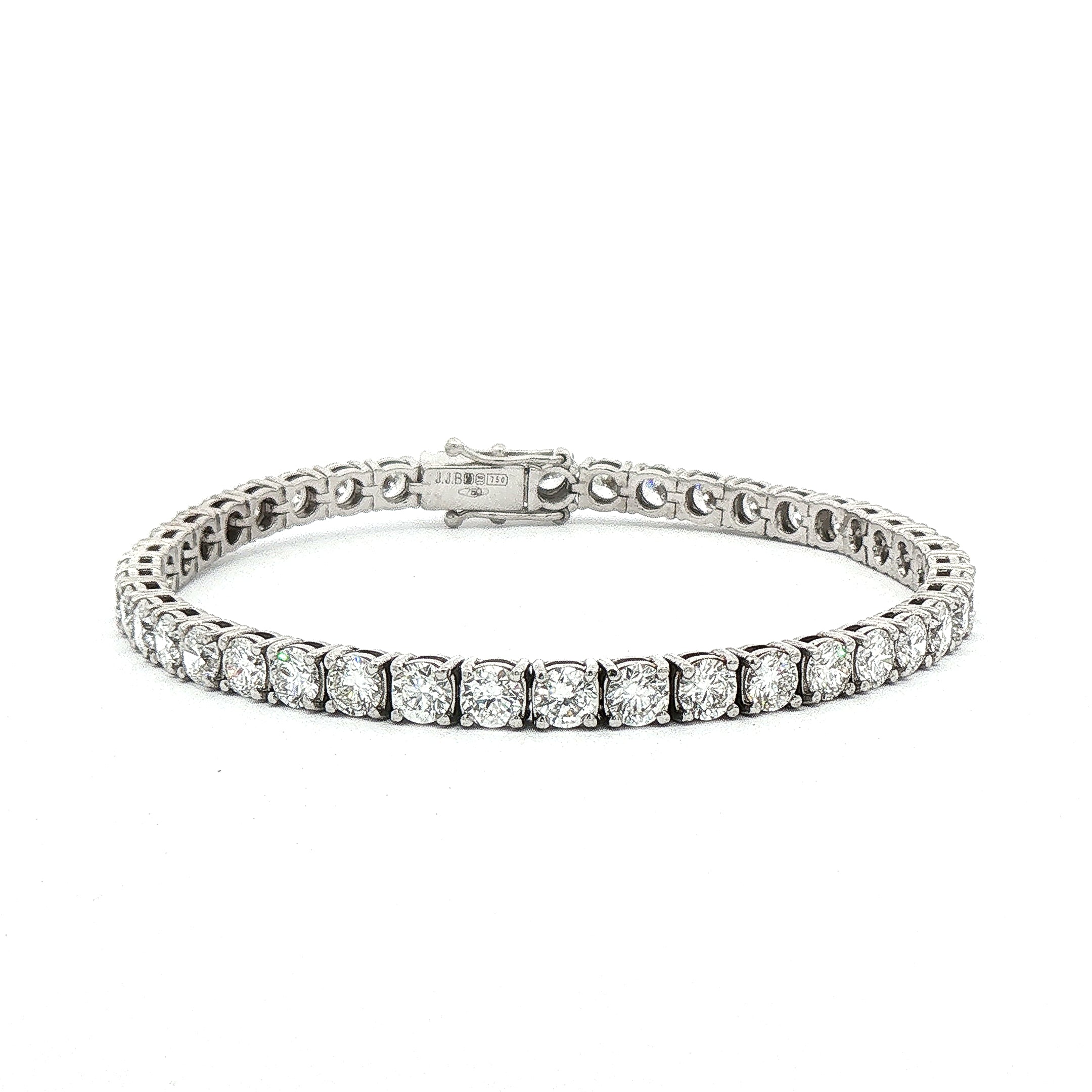 8ct F Si1 Natural Diamond Line Bracelet in 18ct White Gold