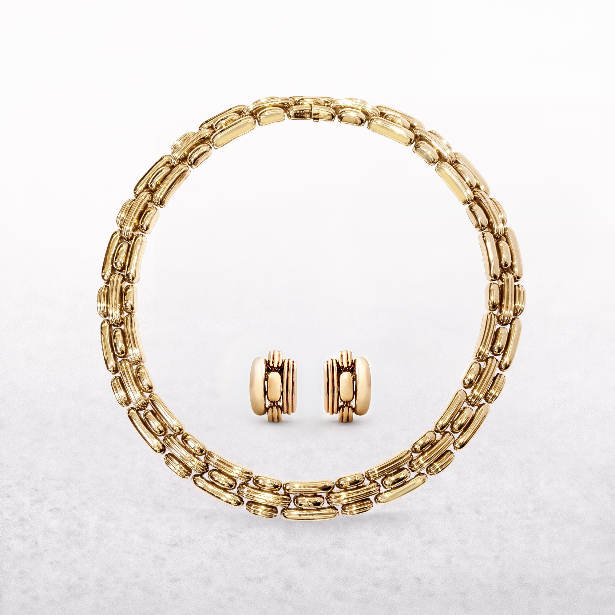 Boucheron Demi Parure of Necklace & Earrings 18ct Yellow Gold