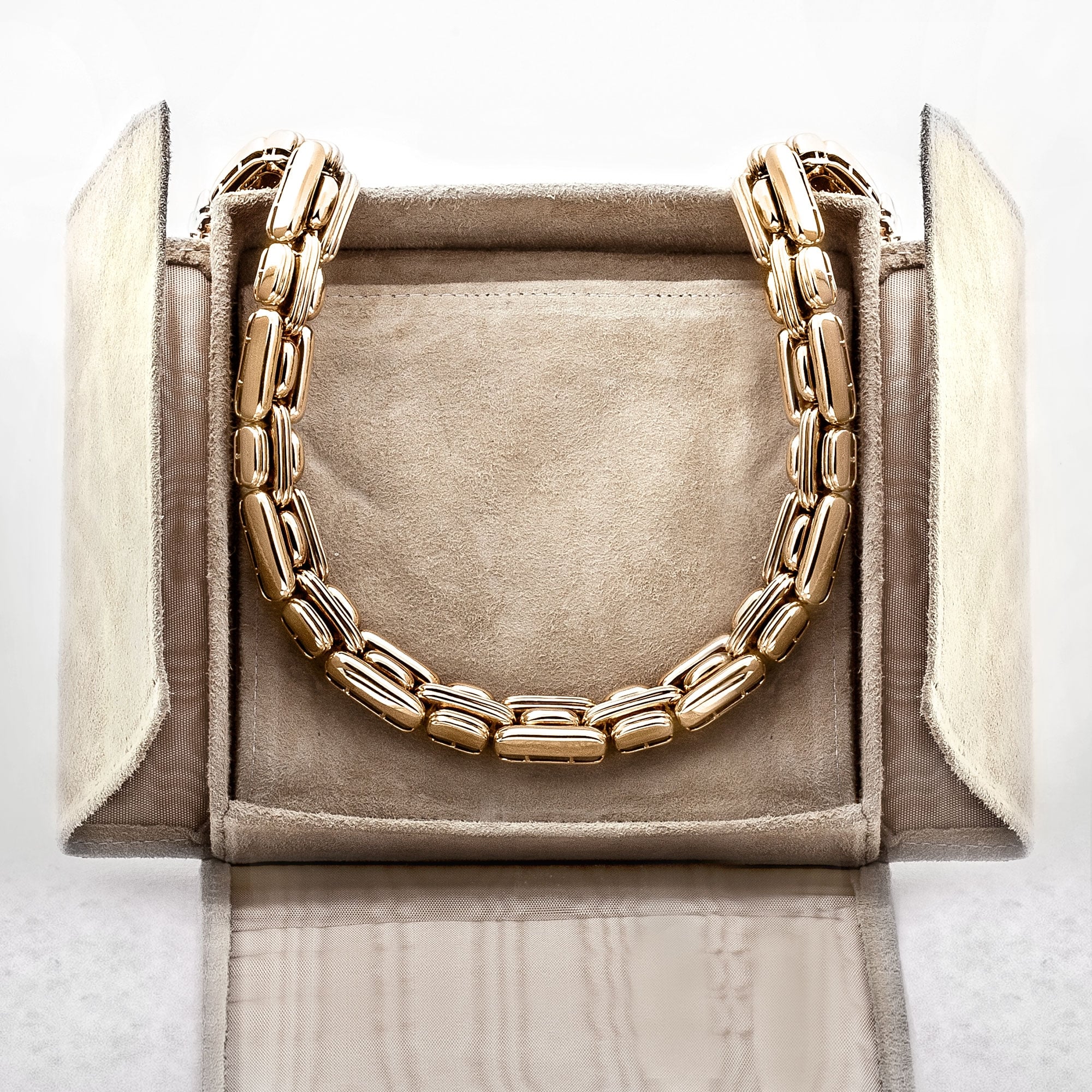 Boucheron Demi Parure of Necklace & Earrings 18ct Yellow Gold