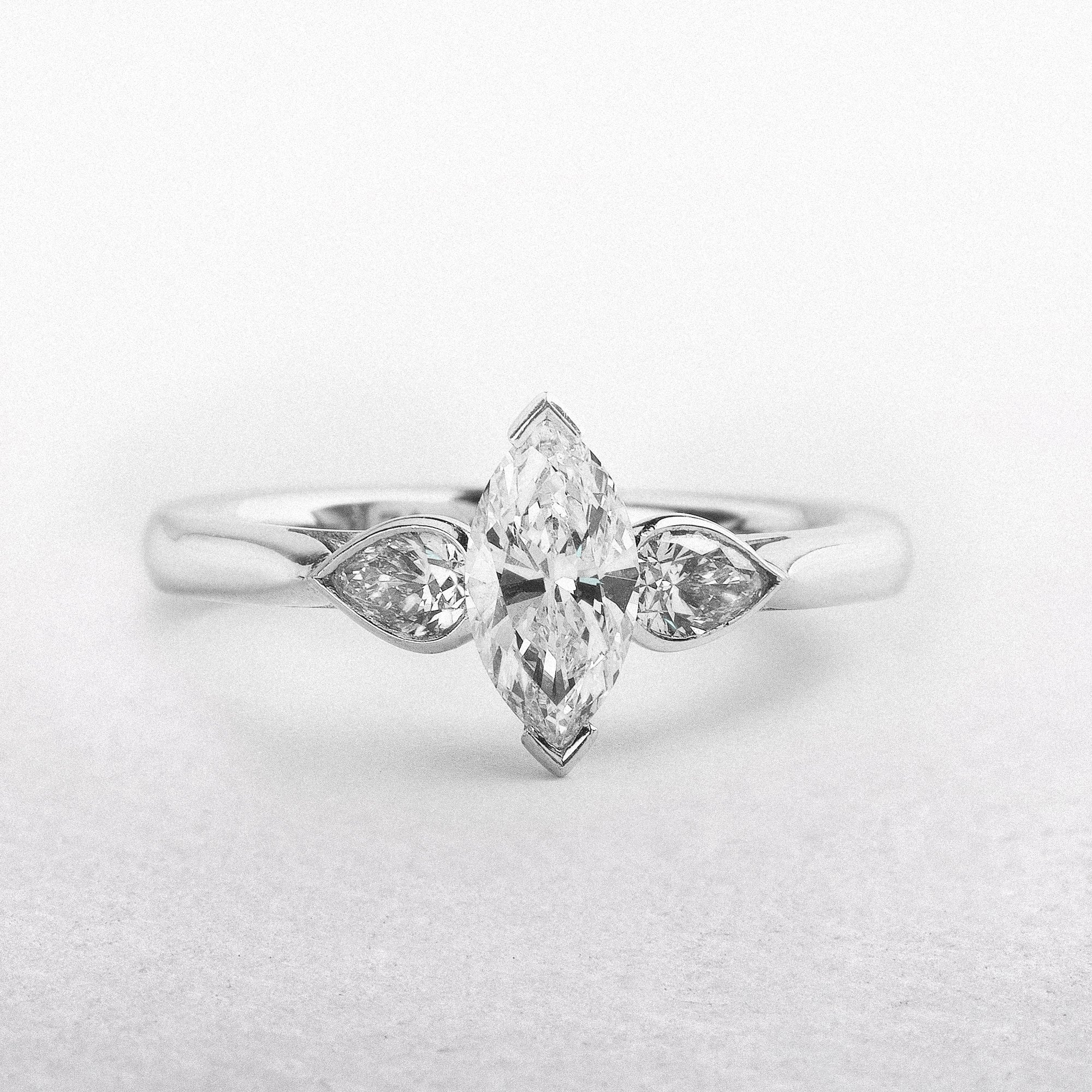 C0.71ct S0.32ct G vs1 Marquise Natural Diamond Ring With Pear Side Diamonds Set In 18ct White Gold