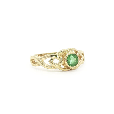 Emerald Set Rub Over Celtic Ring Weighing 1.8 Grams in 10ct Yellow Gold