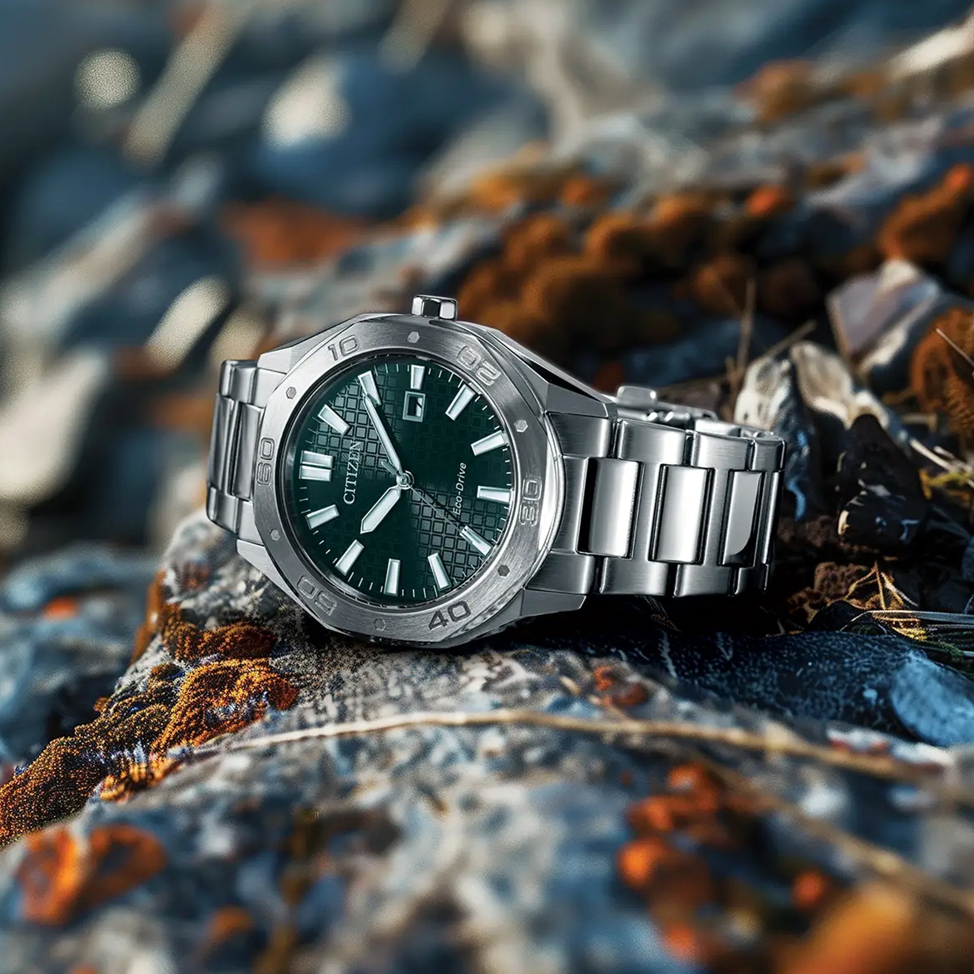 Gents Citizen Eco-Drive Weekender Green Dial on Stainless Steel Bracelet