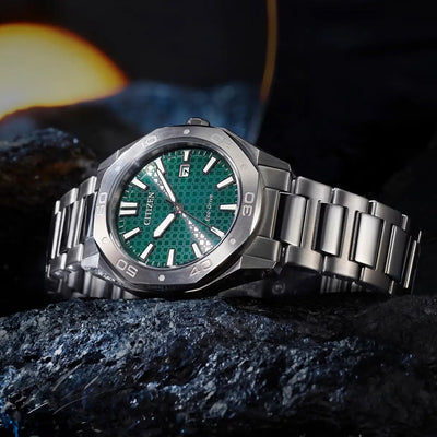Gents Citizen Eco-Drive Weekender Green Dial on Stainless Steel Bracelet
