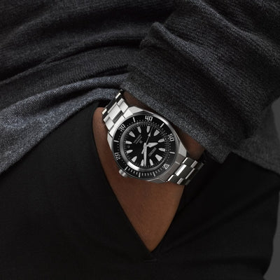Gents Seiko Prospex 4R Hybrid Divers Black Dial and Bezel on Stainless Steel Bracelet