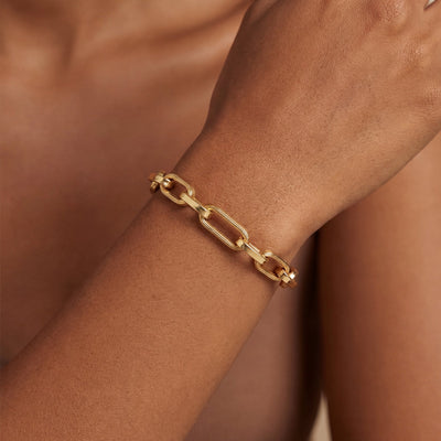 Ladies Fancy Oval Link Bracelet Weighing 5g in 9ct Yellow Gold