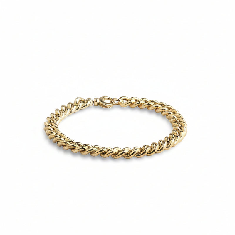 Ladies Graduated Curb Bracelet Weighing 6.7g in 9ct Yellow Gold