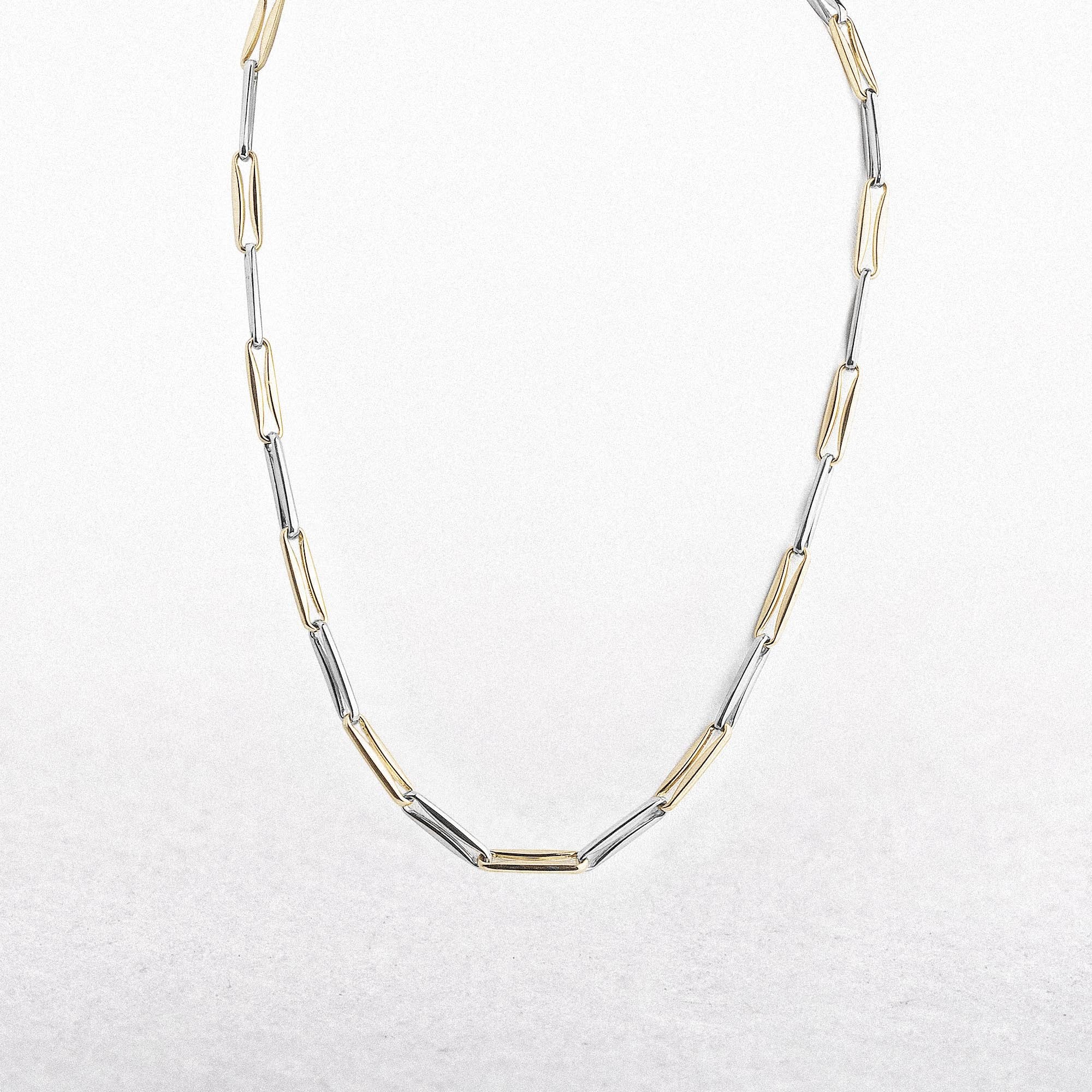 Ladies Two Tone Long Pinched Oval Link 18" Chain in 9ct Yellow & White Gold