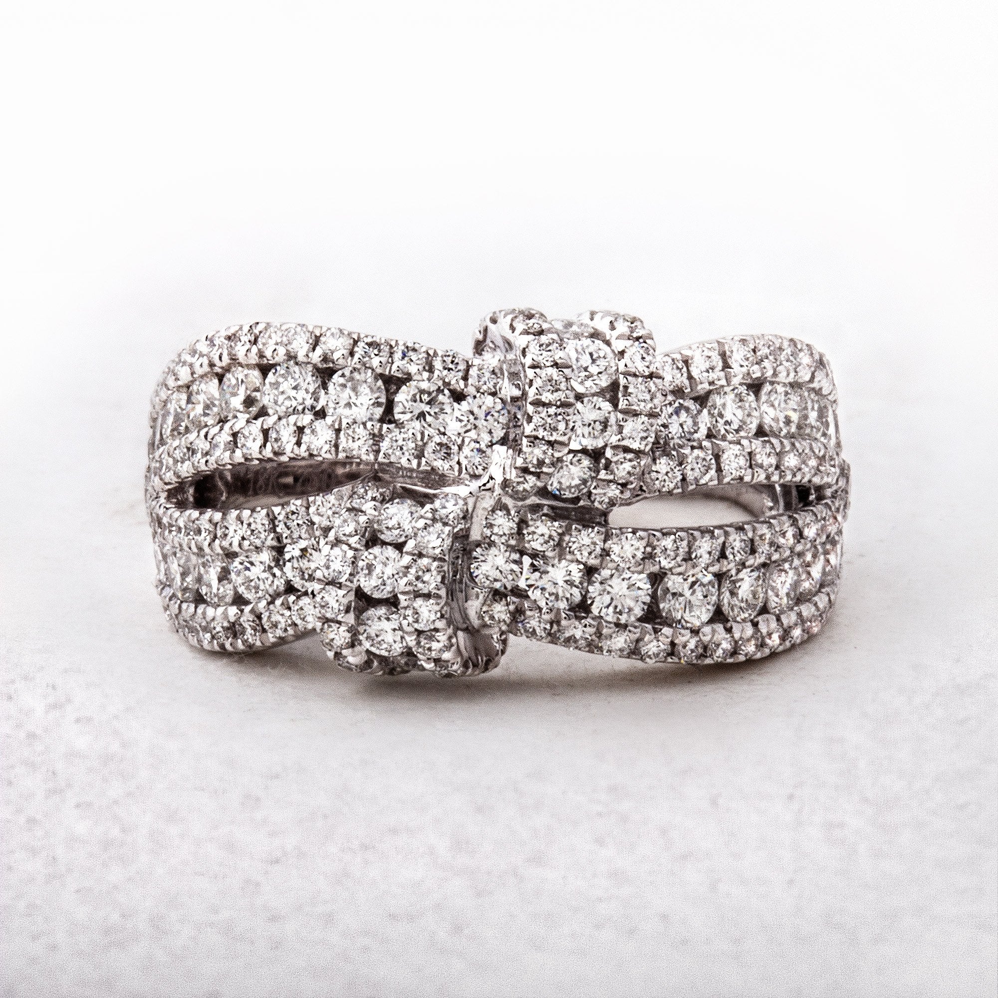Natural Diamond Ribbon Style Dress Ring in 18ct Gold