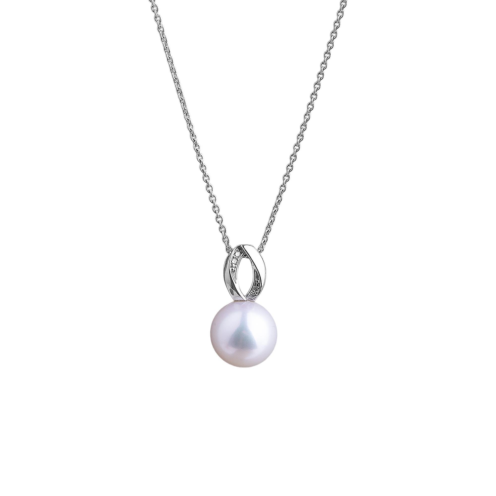 Pearl and Diamond Pendant in 9ct Yellow Gold